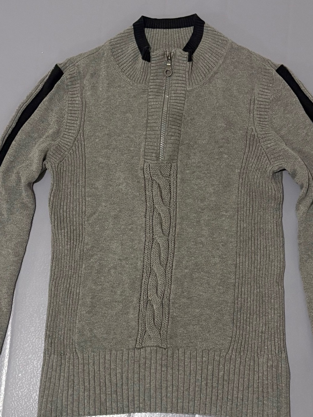 DKNY Men's Gray Cable Zip-Up Sweater with Black Trim